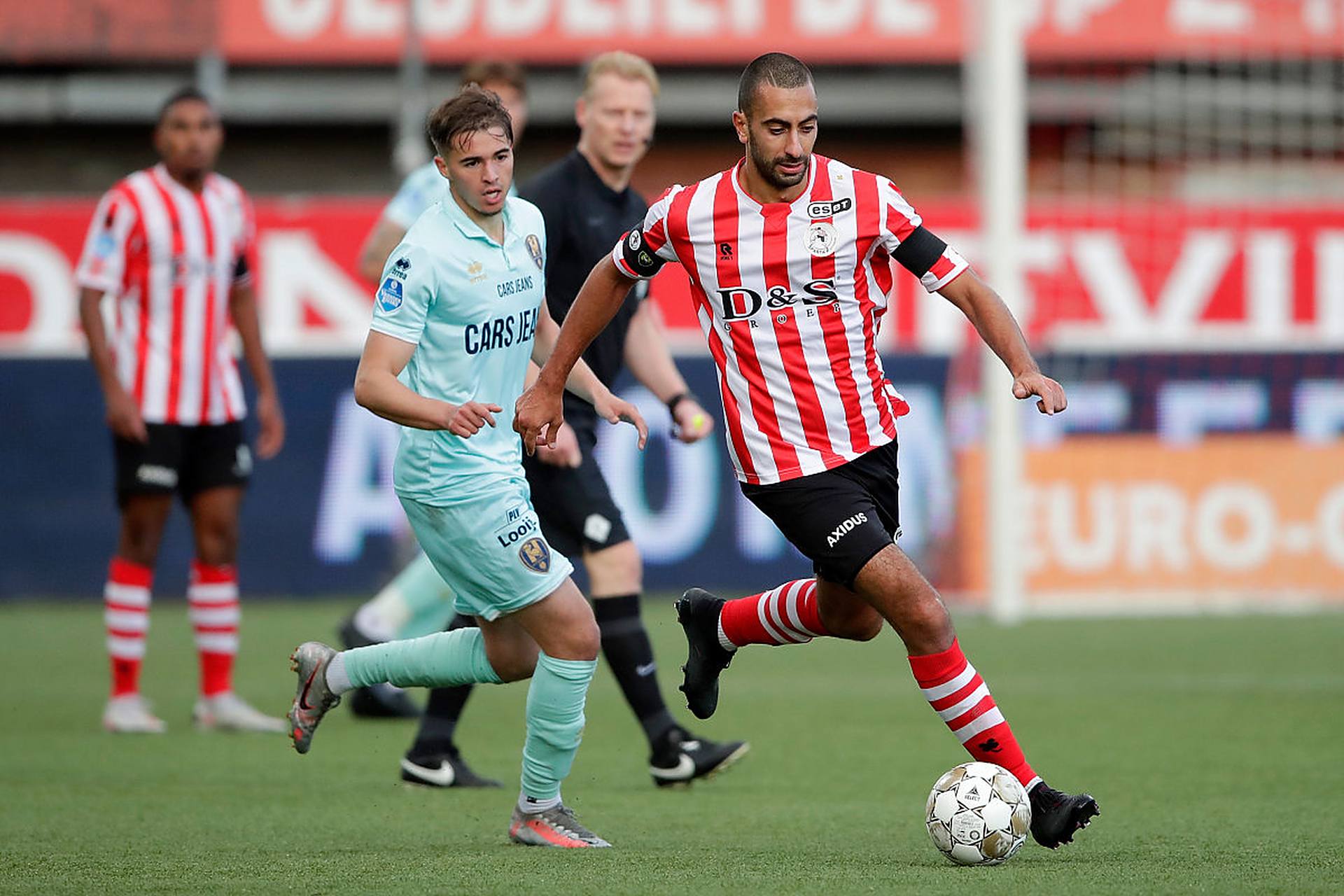 作为德甲中 作为德甲中